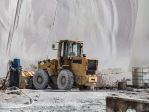 Why Wazir Crane Service Is Islamabad’s Trusted Crane Rental Company